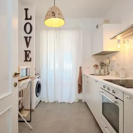 La Casa A Tuscolana דירה *